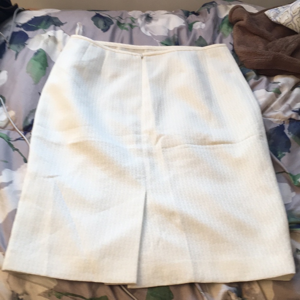 Patterned Ivory Skirt!! - image 3